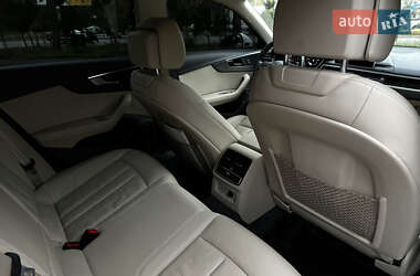 Седан Audi A4 2019 в 