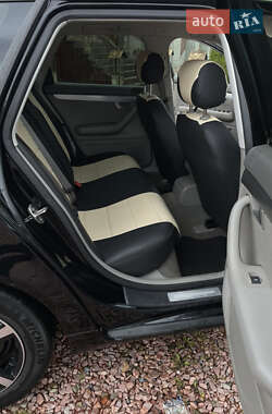 Универсал Audi A4 2006 в 