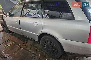 Універсал Audi A4 2000 в 