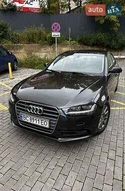 Седан Audi A4 2012 в Львові