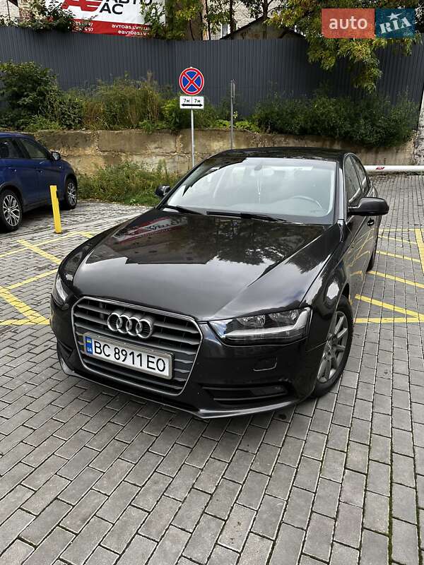 Audi A4 2012