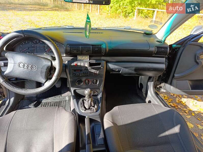 Седан Audi A4 1995 в Звенигородке фото 11 Седан Audi A4 1995 в Звенигородке