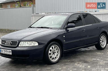 Седан Audi A4 1996 в Хмельницькому