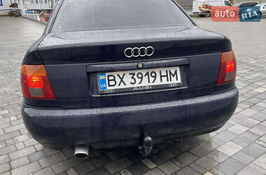 Седан Audi A4 1996 в 