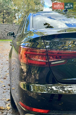 Седан Audi A4 2017 в 