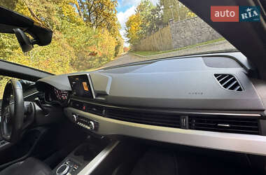 Седан Audi A4 2017 в 