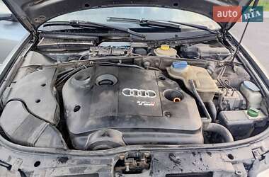 Универсал Audi A4 2000 в 