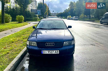 Седан Audi A4 1996 в 