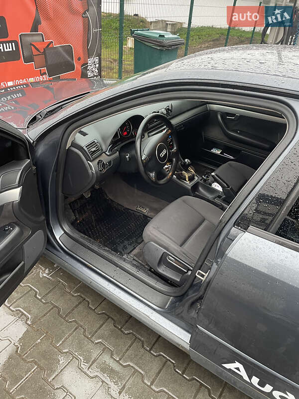 Седан Audi A4 2001 в Балті