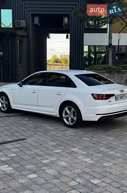 Седан Audi A4 2018 в Киеве