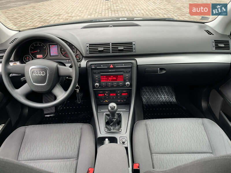 Седан Audi A4 2007 в Сарнах