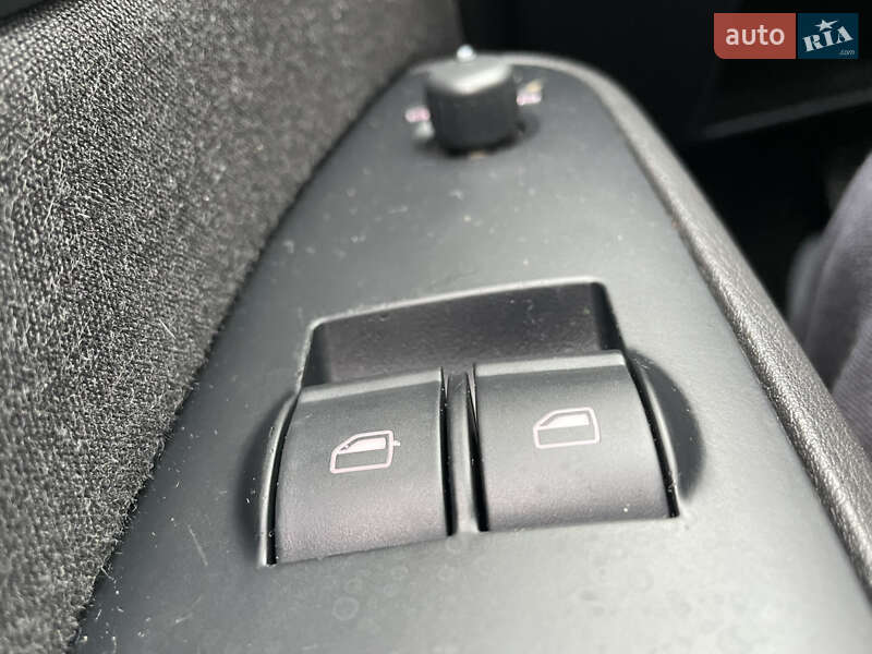 Седан Audi A4 2007 в Сарнах