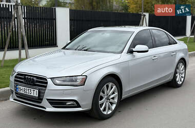 Седан Audi A4 2012 в 