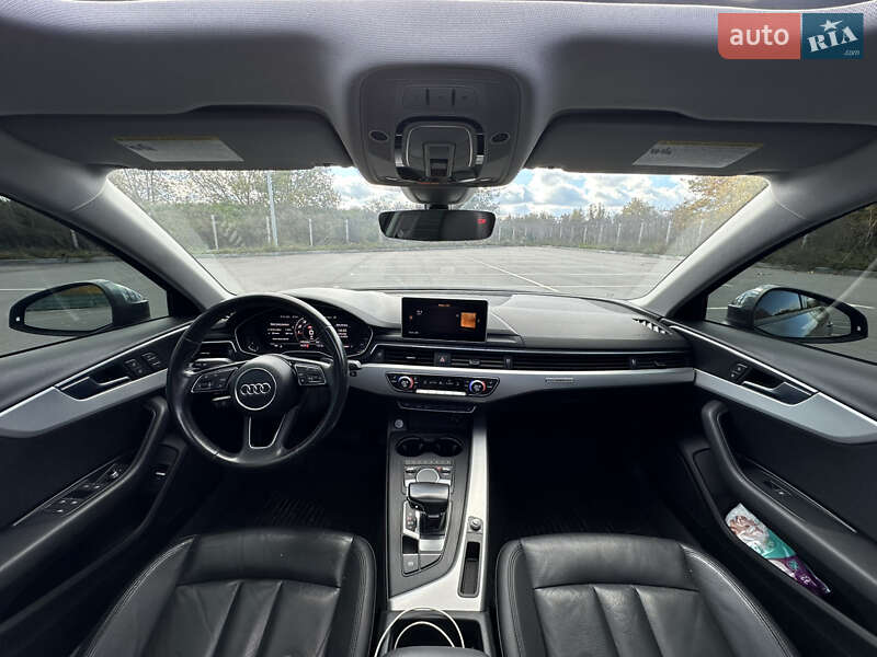 Седан Audi A4 2016 в Виннице