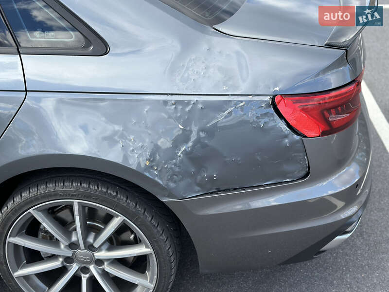 Седан Audi A4 2016 в Виннице