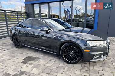 Седан Audi A4 2018 в 
