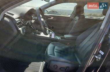 Седан Audi A4 2018 в 