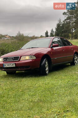 Седан Audi A4 1997 в Бродах