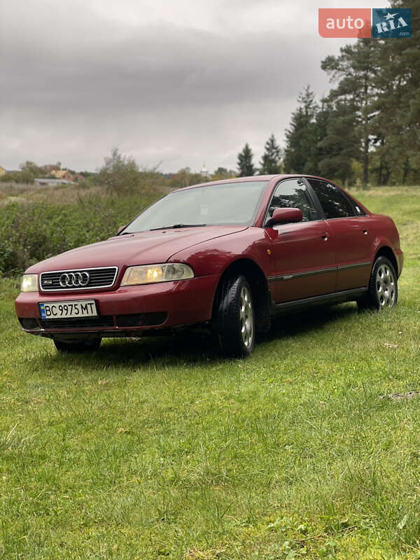 Седан Audi A4 1997 в Бродах фото Седан Audi A4 1997 в Бродах