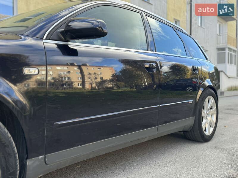 Універсал Audi A4 2002 в Звягелі