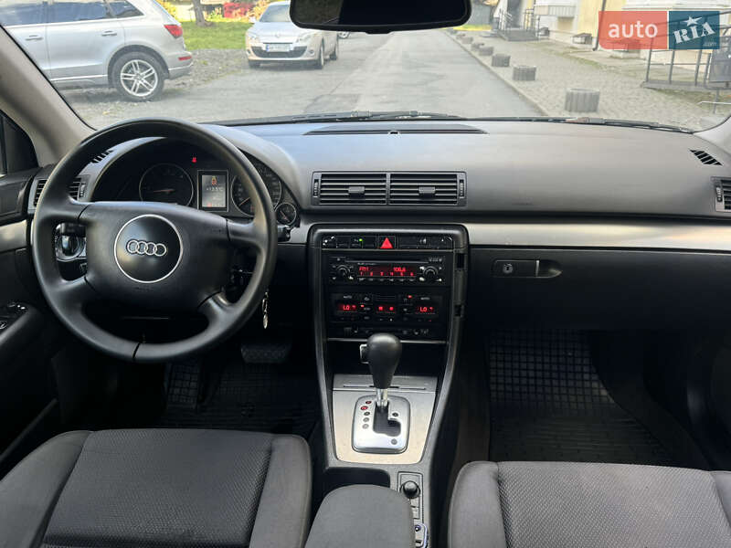 Універсал Audi A4 2002 в Звягелі