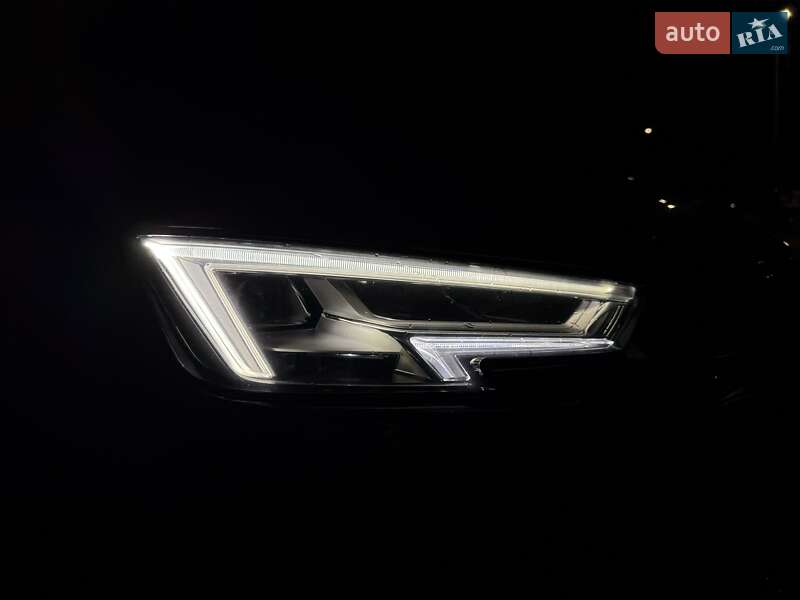 Седан Audi A4 2018 в Дніпрі