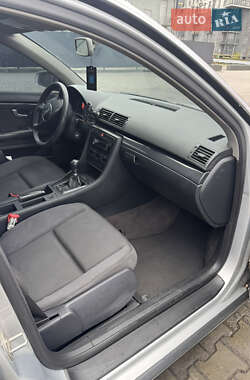 Седан Audi A4 2004 в 