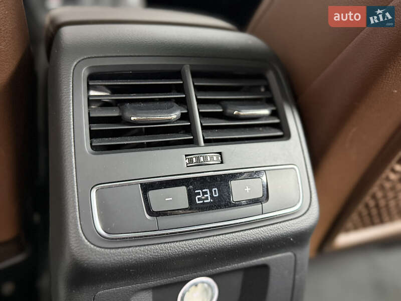 Седан Audi A4 2017 в Одессе