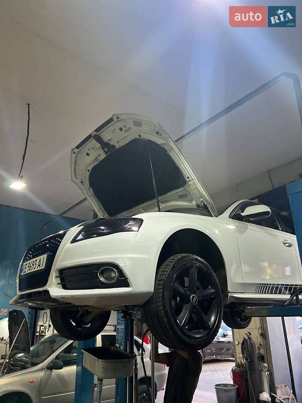 Седан Audi A4 2011 в Запорожье