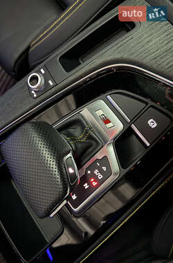 Седан Audi A4 2020 в 