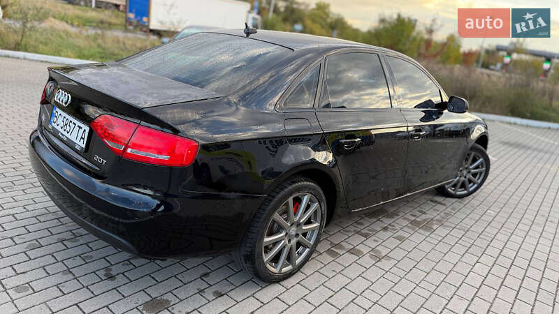 Седан Audi A4 2011 в Львове