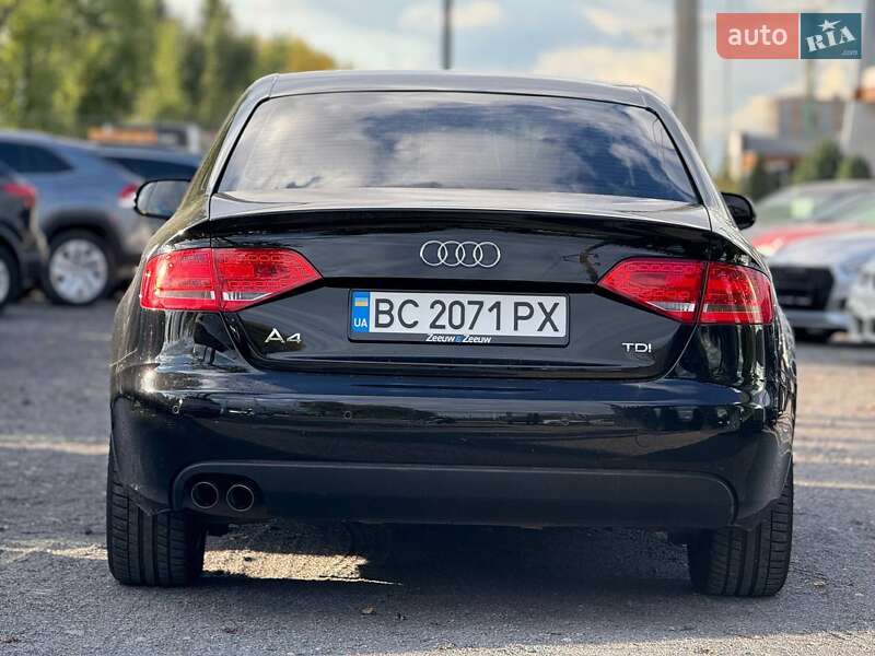 Седан Audi A4 2012 в Львові