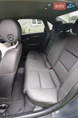 Седан Audi A4 2004 в 