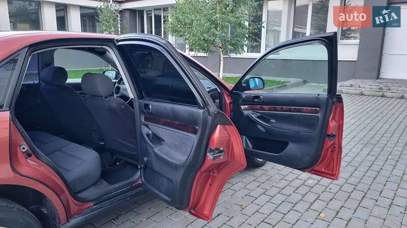 Седан Audi A4 1996 в Луцке
