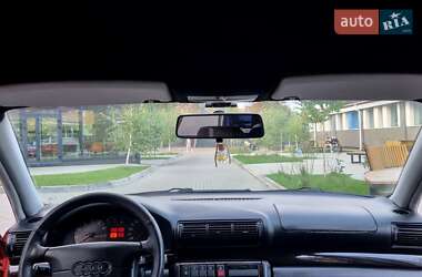 Седан Audi A4 1996 в 