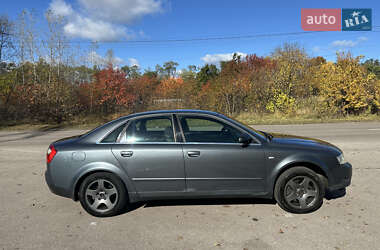 Седан Audi A4 2004 в 