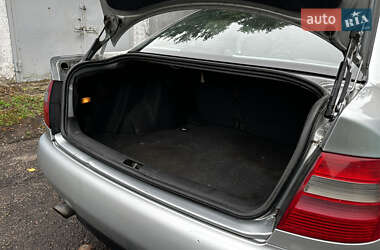Седан Audi A4 1999 в 