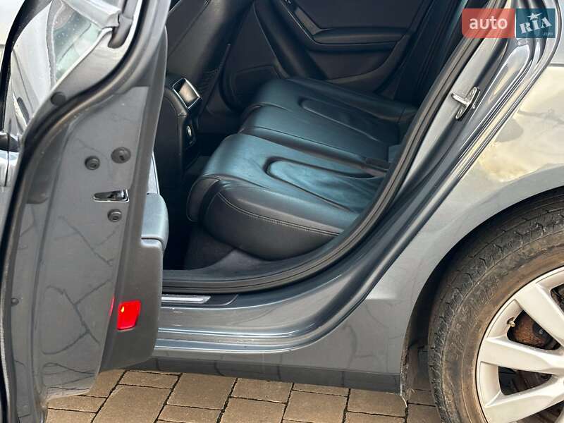 Седан Audi A4 2013 в Красилові