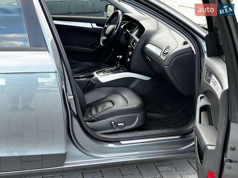 Седан Audi A4 2013 в Красилові