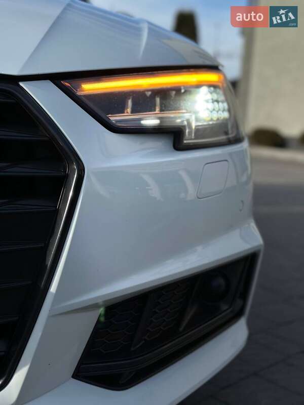 Универсал Audi A4 2019 в Львове