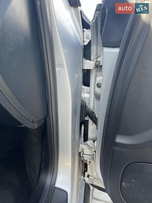 Універсал Audi A4 2002 в Сокирянах