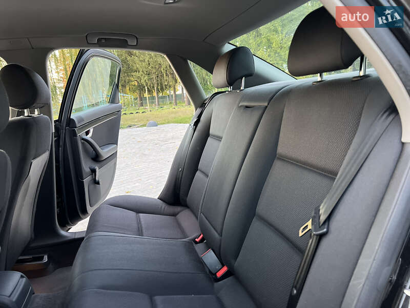 Седан Audi A4 2004 в Тернополе