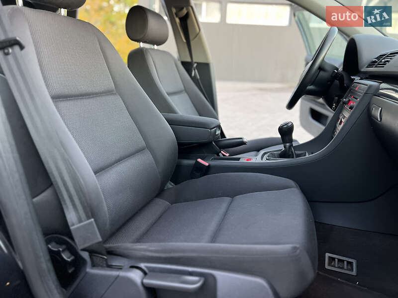 Седан Audi A4 2004 в Тернополе