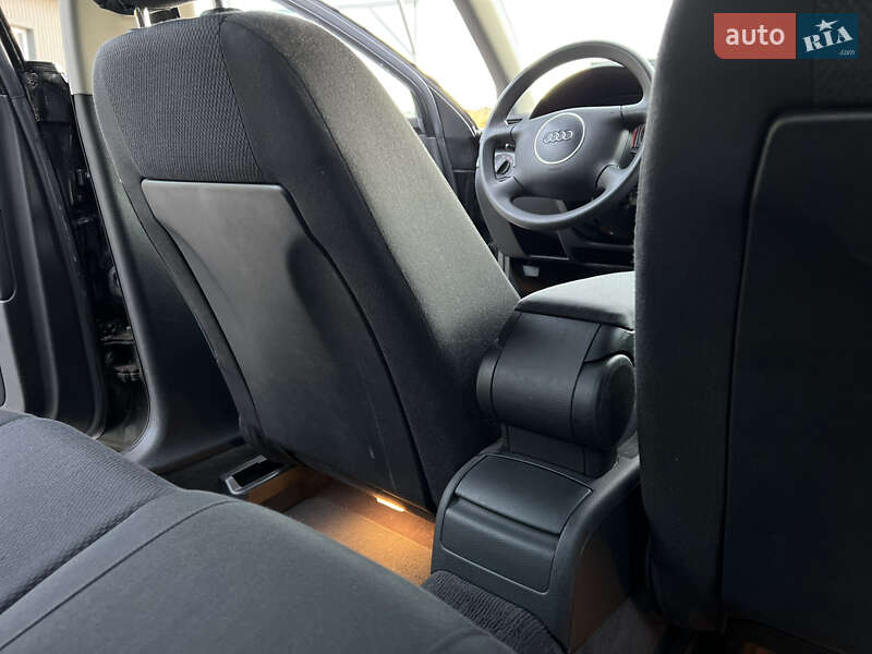 Седан Audi A4 2004 в Тернополе