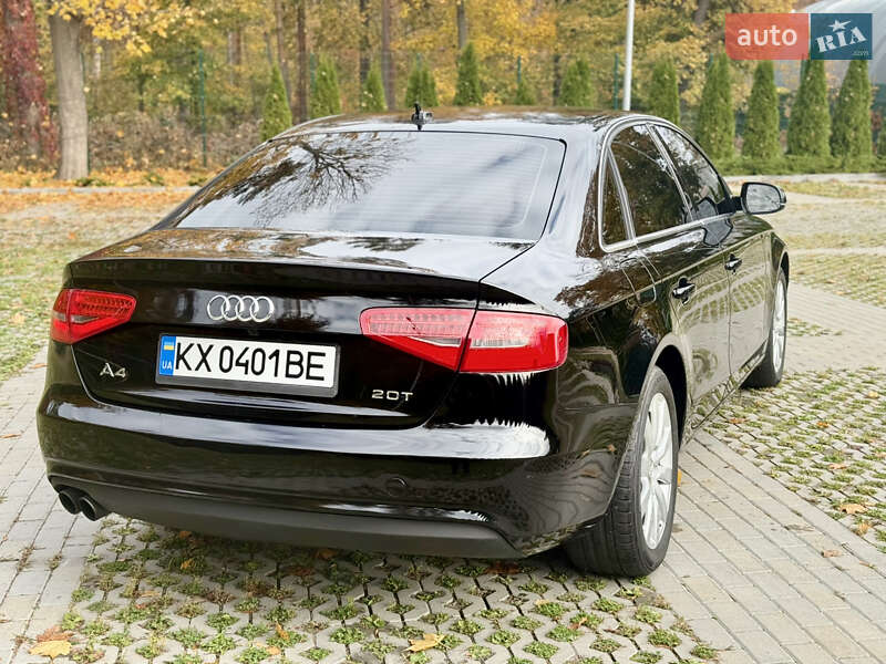 Седан Audi A4 2012 в Харькове