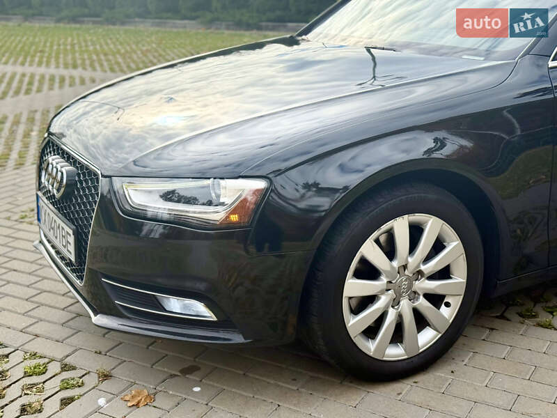 Седан Audi A4 2012 в Харькове