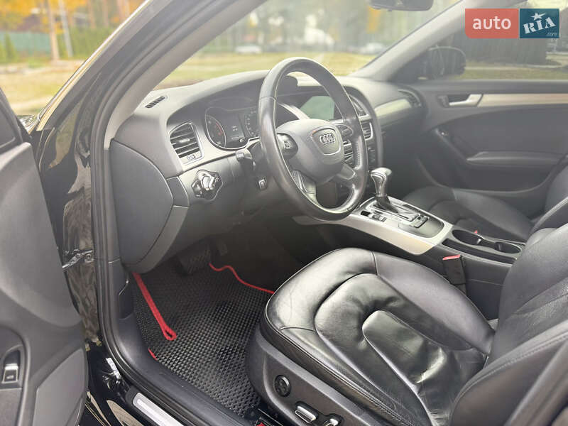 Седан Audi A4 2012 в Харькове