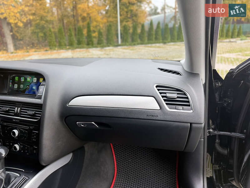 Седан Audi A4 2012 в Харькове