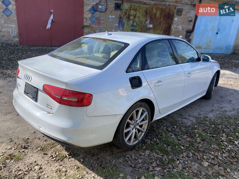 Седан Audi A4 2015 в Киеве