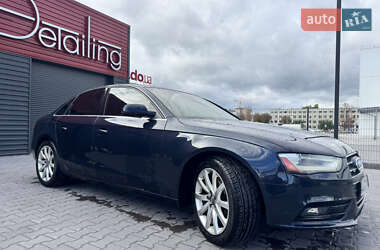 Седан Audi A4 2012 в Киеве